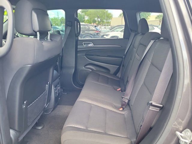 Used 2021 Jeep Grand Cherokee Laredo image 13