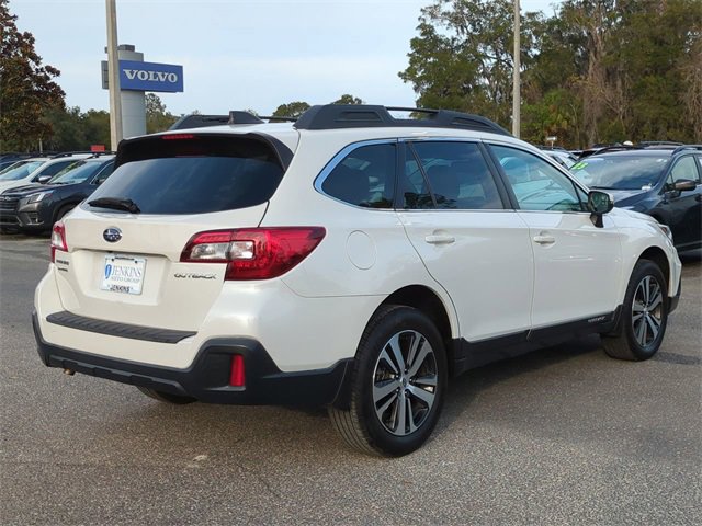 Used 2018 Subaru Outback 2.5i Limited w/ Popular Package #2 image 4