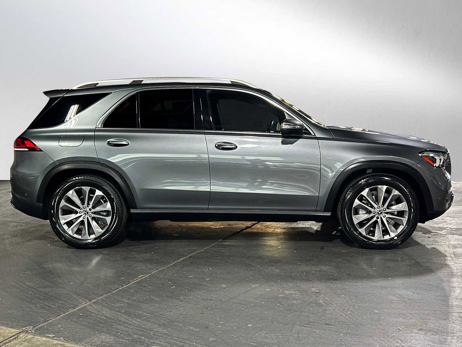 Certified 2022 Mercedes-Benz GLE 350 4MATIC image 2