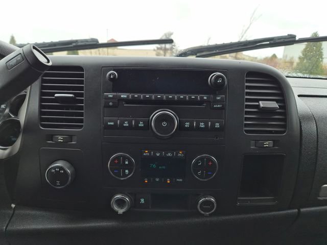 Used 2010 GMC Sierra 2500 SLE w/ SLE Preferred Package image 23