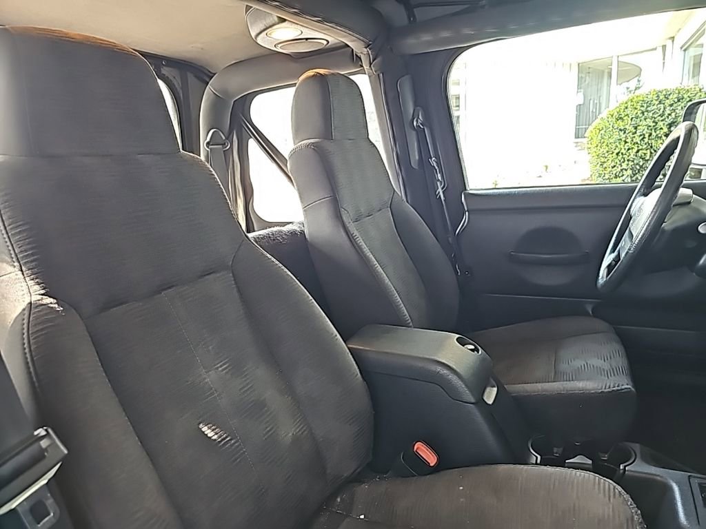 Used 2004 Jeep Wrangler X w/ Wheel Plus Group image 9