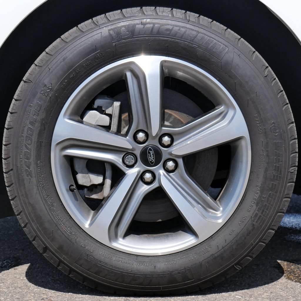 Used 2024 Ford Edge SEL w/ Convenience Package AWD/4WD image 16