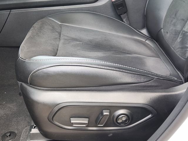 Certified 2025 Jeep Grand Cherokee L Altitude RWD image 21