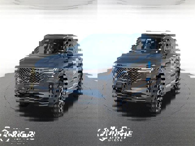 Certified 2026 Volvo XC90 B5 Core image 1