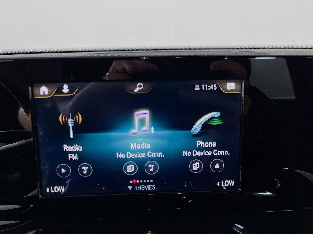 Used 2022 Mercedes-Benz GLB 250 w/ AMG Line image 19