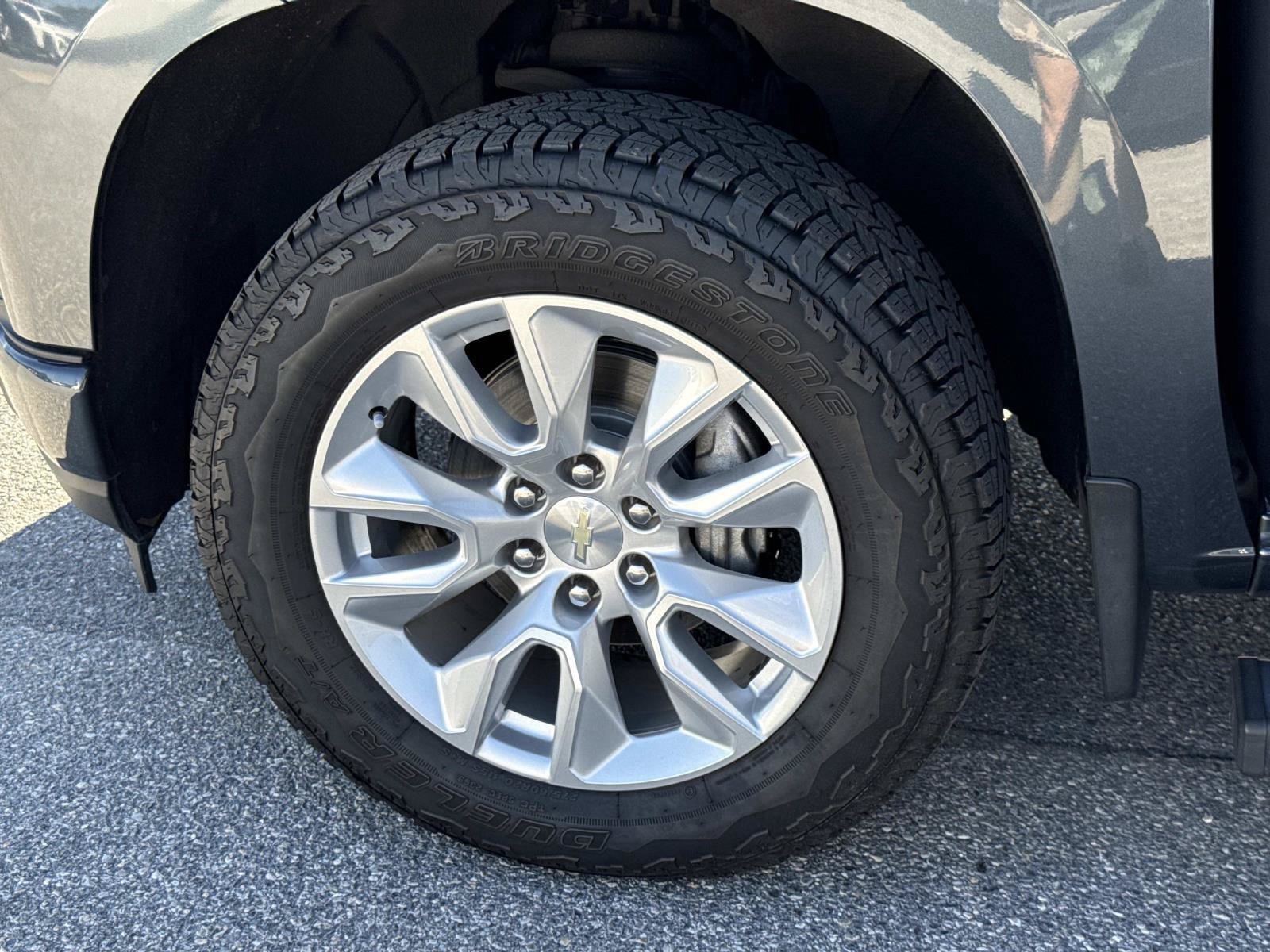 Used 2021 Chevrolet Silverado 1500 Custom AWD/4WD image 28
