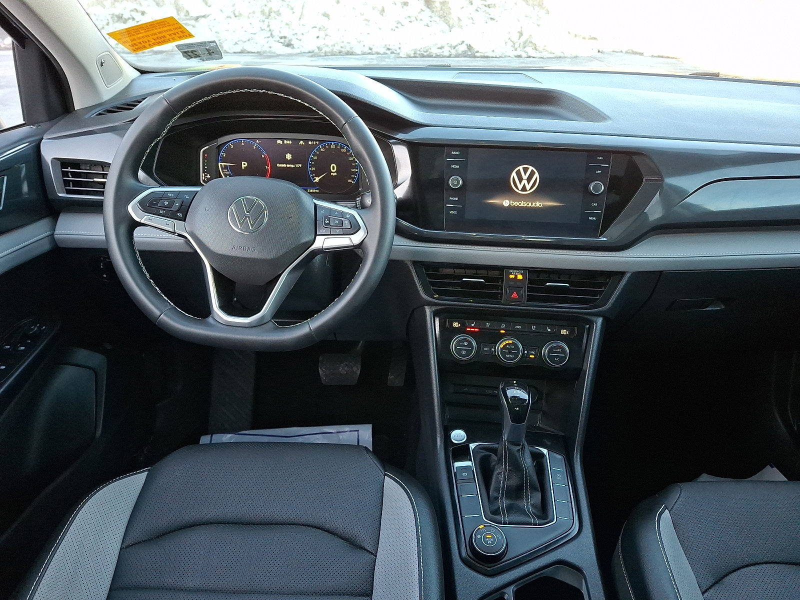 Used 2022 Volkswagen Taos SEL image 12