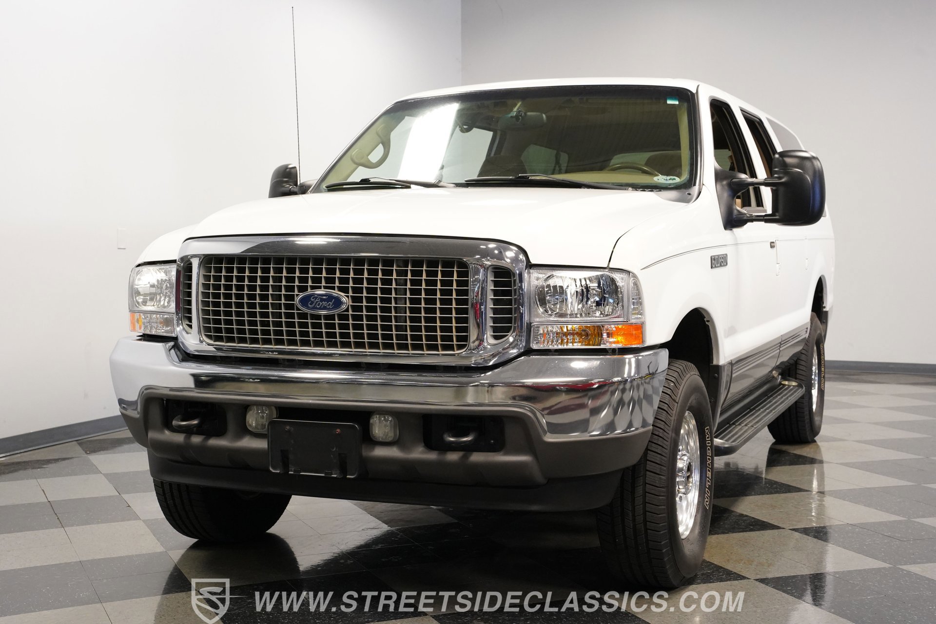Used 2002 Ford Excursion XLT image 18
