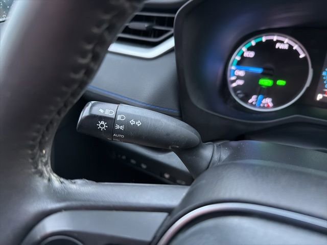 Used 2022 Toyota RAV4 SE image 38