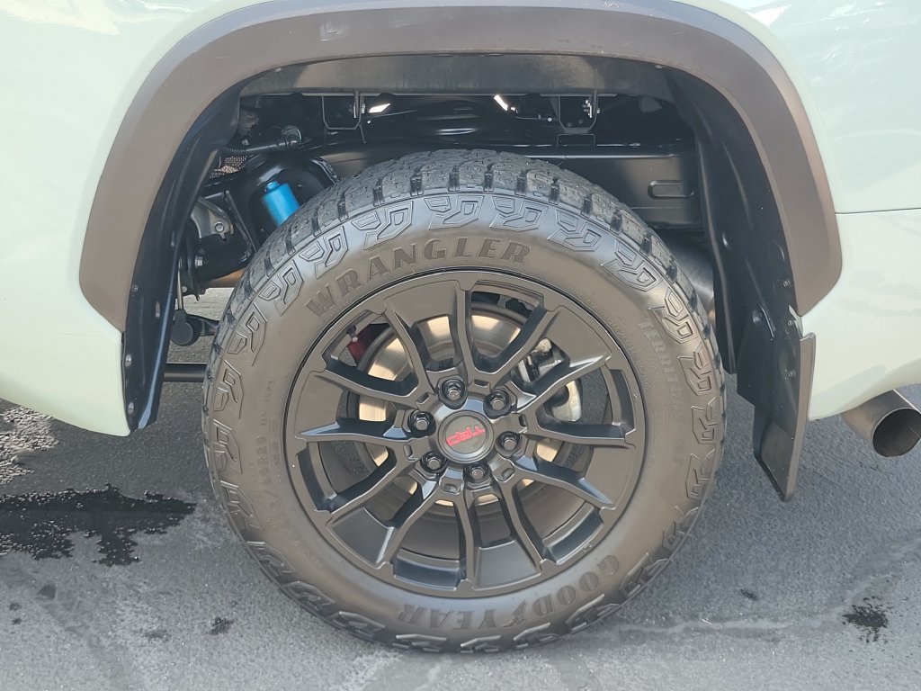 Used 2023 Toyota Tundra Limited w/ TRD Off-Road Package AWD/4WD image 7