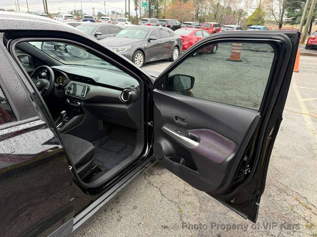 Used 2019 Nissan Kicks SV FWD image 12