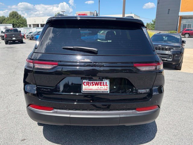 New 2026 Jeep Grand Cherokee Altitude AWD/4WD image 6