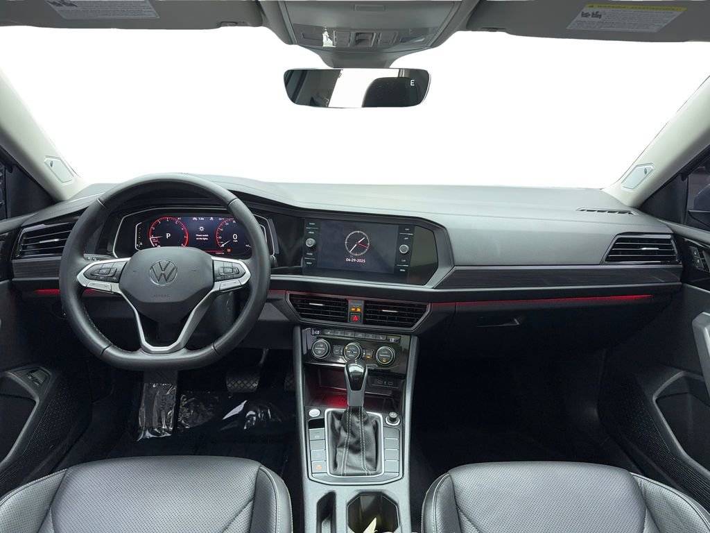 Used 2024 Volkswagen Jetta SEL FWD image 17