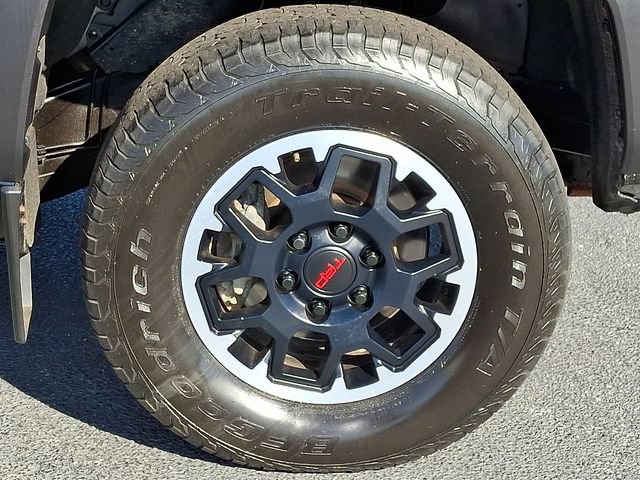 Used 2024 Toyota Tacoma TRD Off-Road w/ TRD Off Road Upgrade Package AWD/4WD image 11