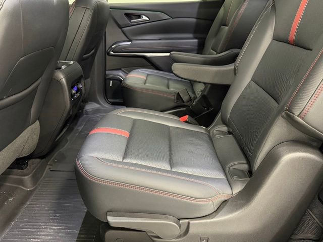 Used 2024 Chevrolet Traverse RS image 24