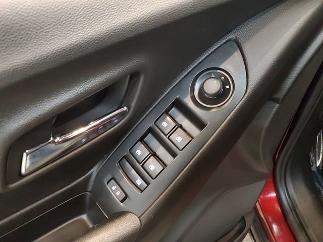 Used 2017 Chevrolet Trax LT w/ LT Convenience Package image 12