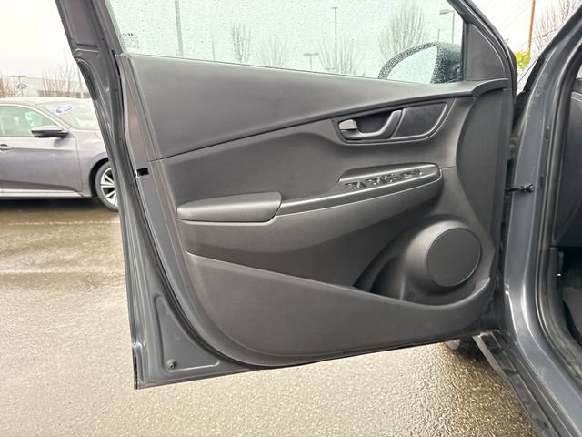 Used 2023 Hyundai Kona SEL image 16