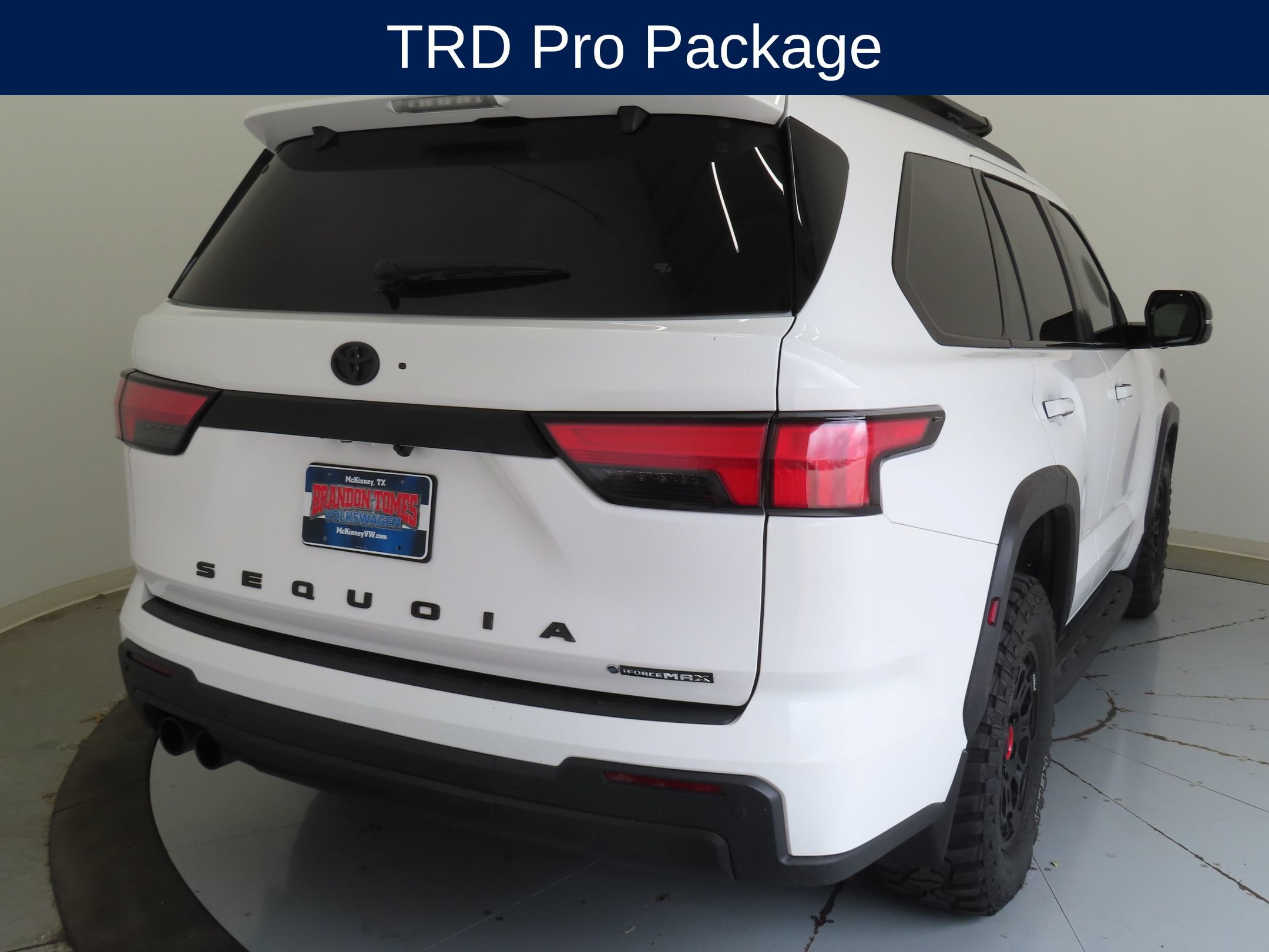 Used 2025 Toyota Sequoia TRD Pro AWD/4WD image 3