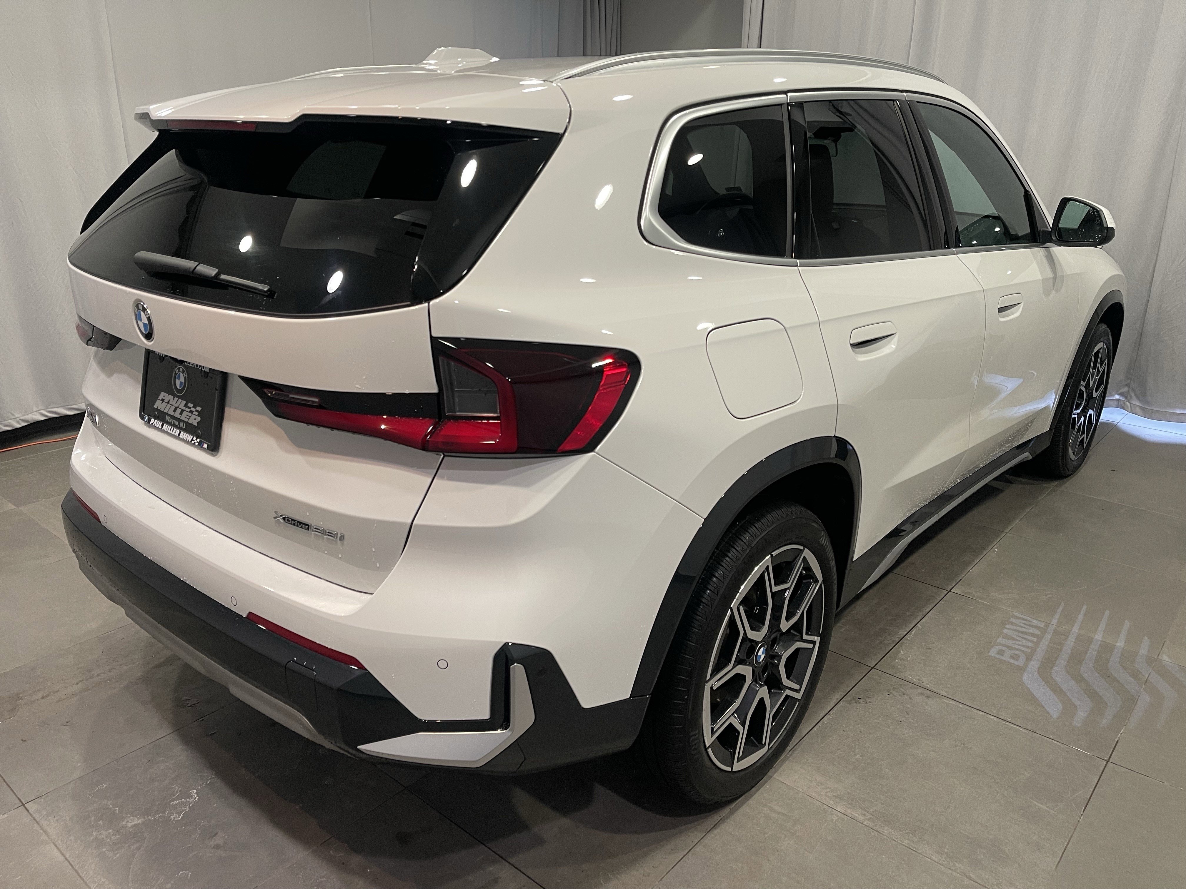 Used 2025 BMW X1 xDrive28i w/ Convenience Package image 6