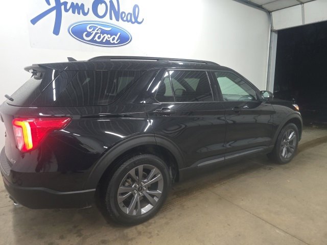 Used 2023 Ford Explorer XLT w/ Equipment Group 202A image 11
