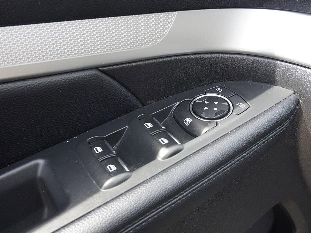 Used 2016 Ford Explorer XLT AWD/4WD image 34