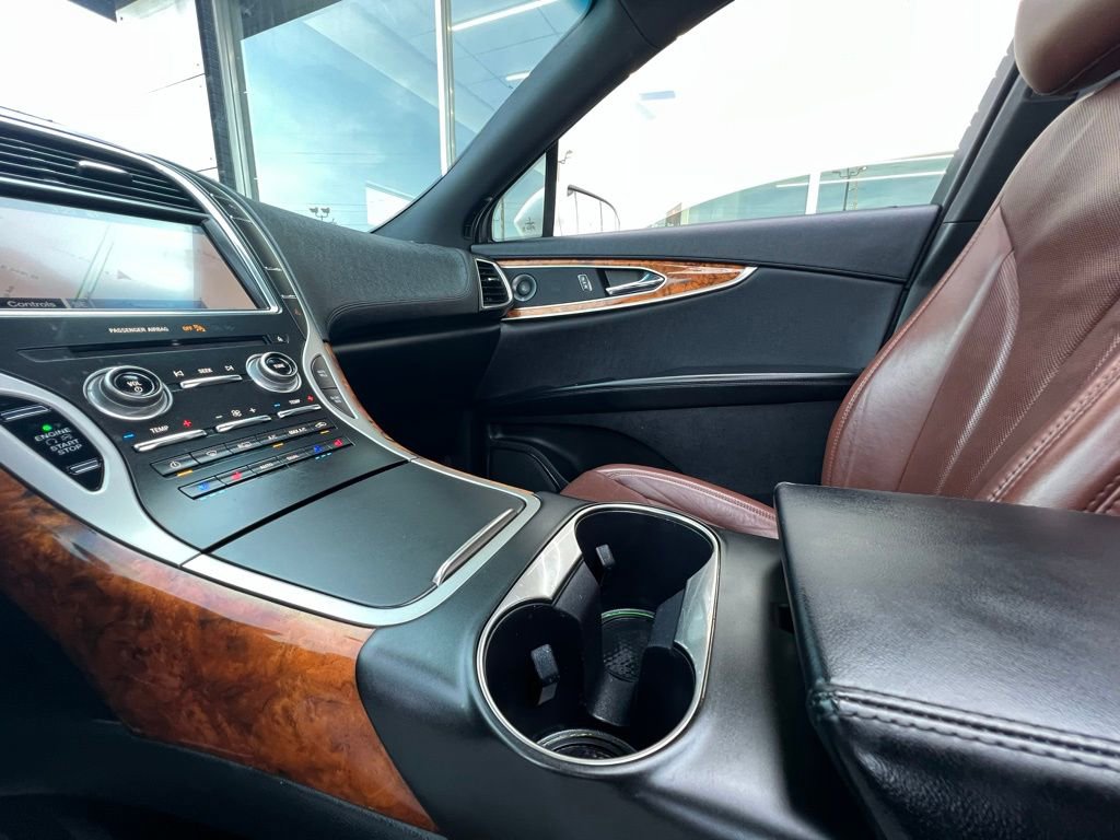 Used 2019 Lincoln Nautilus Reserve image 47