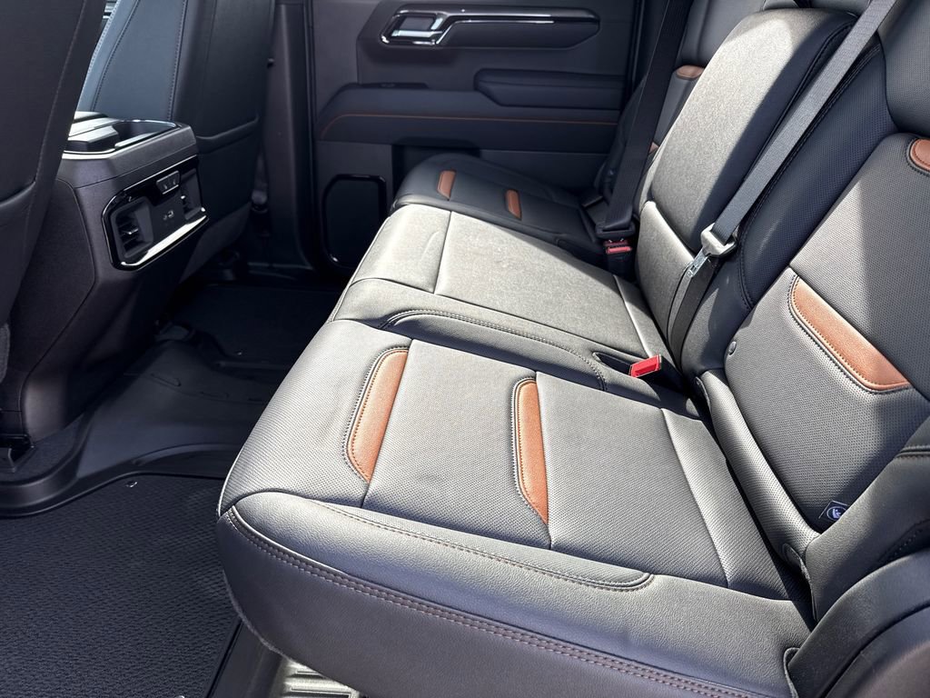 Used 2026 GMC Sierra 1500 AT4 w/ AT4 Premium Package image 17