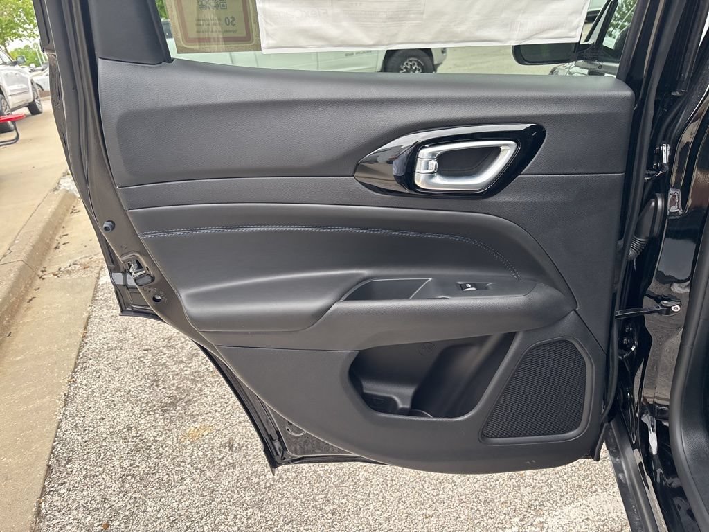 New 2026 Jeep Compass Latitude AWD/4WD image 36