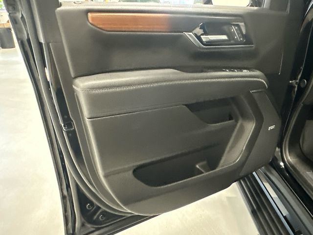 Used 2026 GMC Yukon Denali w/ Denali Reserve Package AWD/4WD image 25