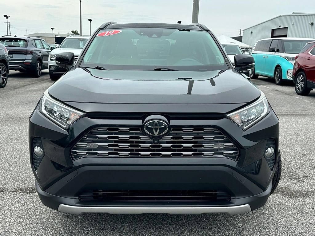 Used 2019 Toyota RAV4 Limited w/ Advanced Technology Package AWD/4WD image 2