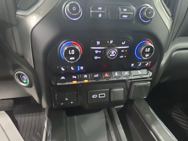 Used 2021 Chevrolet Silverado 1500 LTZ w/ LTZ Premium Package AWD/4WD image 15
