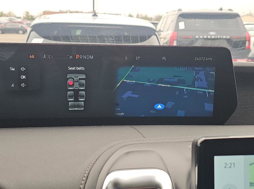 Certified 2025 Ford Expedition Platinum AWD/4WD image 4