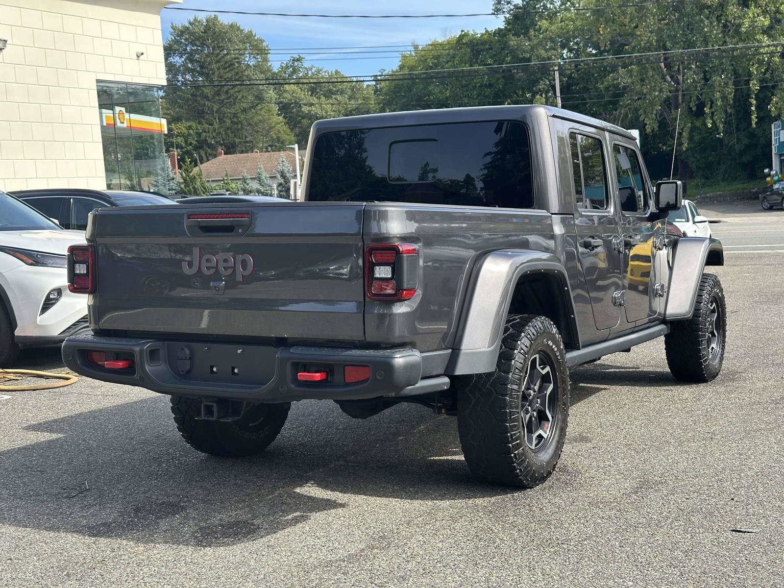 Used 2021 Jeep Gladiator Rubicon AWD/4WD image 3