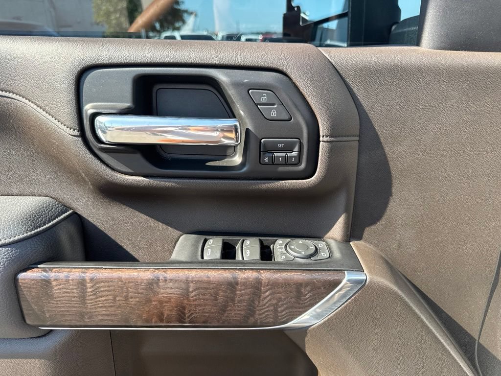 Used 2022 GMC Sierra 2500 Denali w/ Denali Ultimate Package AWD/4WD image 11
