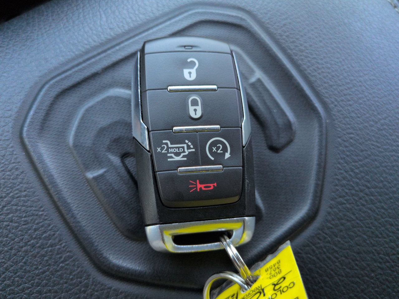 Certified 2025 RAM 2500 Laramie AWD/4WD image 28