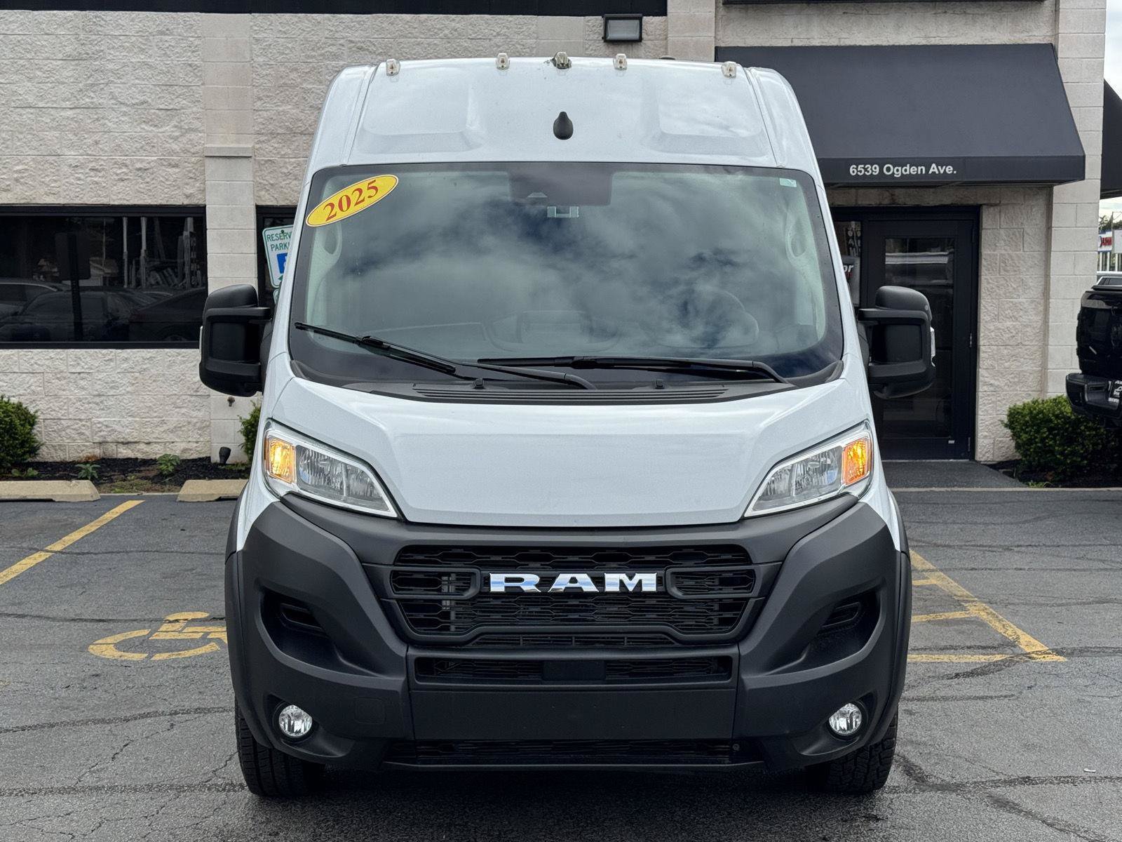 Used 2025 RAM ProMaster 2500 w/ Convenience Group FWD image 17