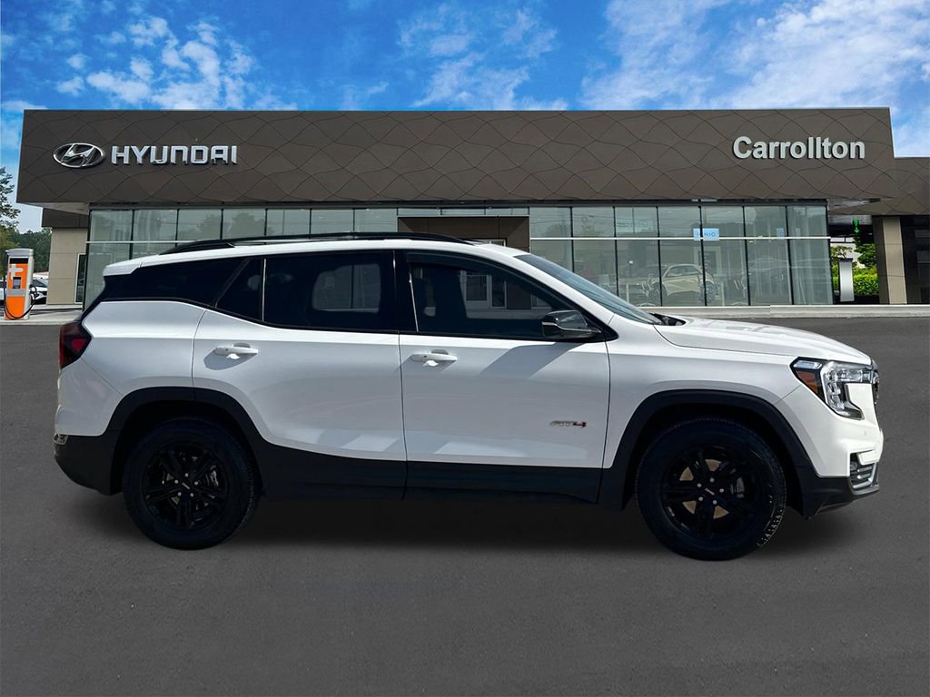 Used 2024 GMC Terrain AT4 w/ Infotainment Package II image 4