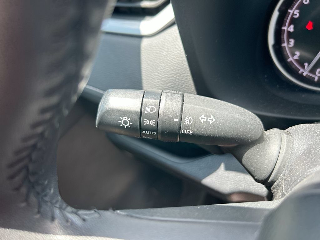Used 2025 Toyota RAV4 XLE Premium FWD image 13