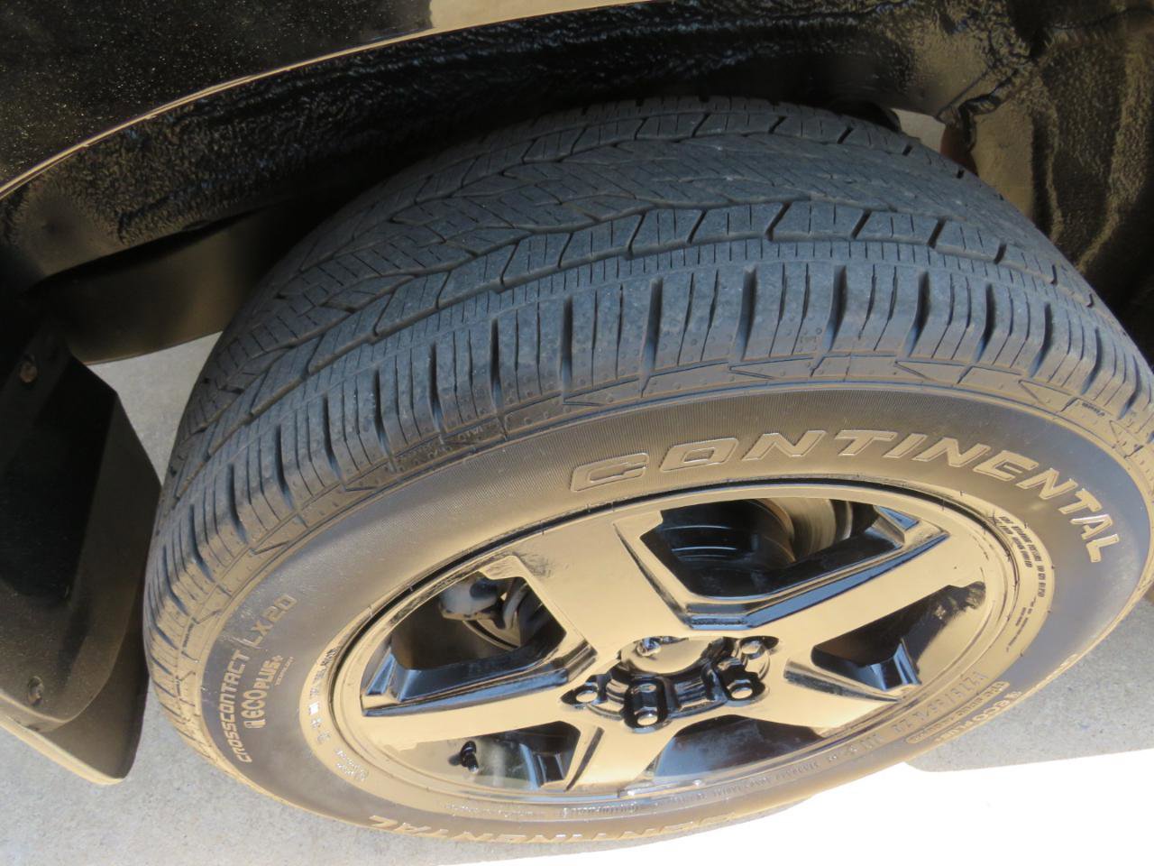 Used 2014 Toyota Sequoia SR5 w/ Sport Appearance Package image 25