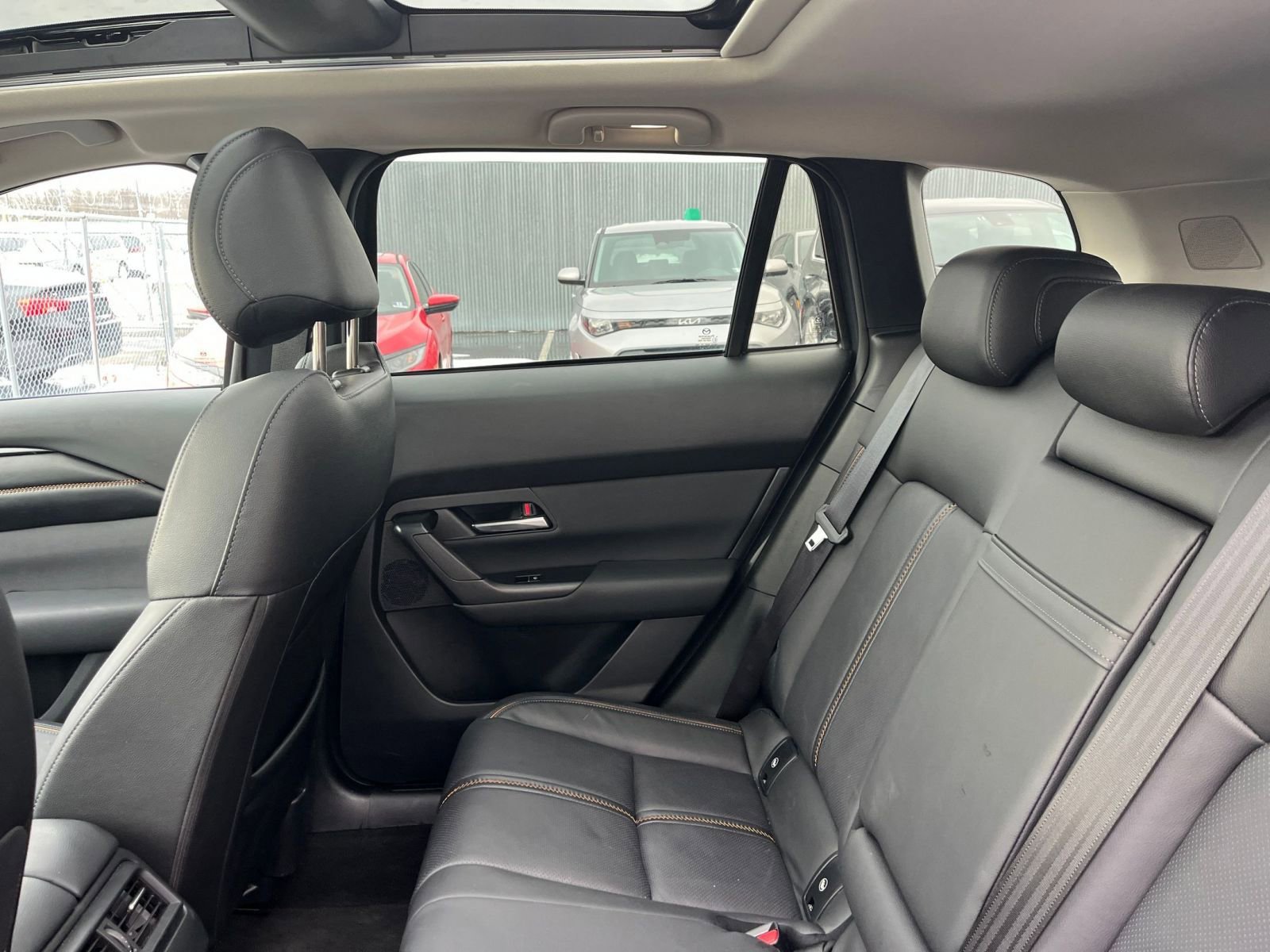 Used 2025 MAZDA CX-50 AWD 2.5 S w/ Premium Plus Pkg image 41