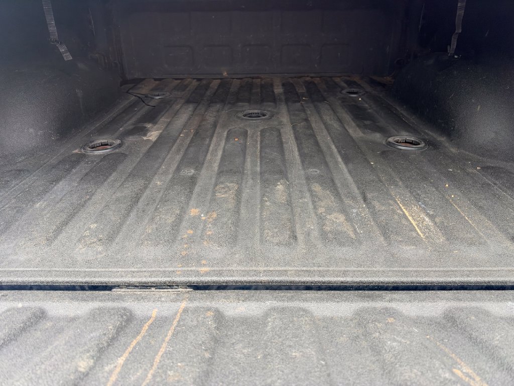 Used 2024 RAM 3500 Big Horn w/ Sport Appearance Package AWD/4WD image 22