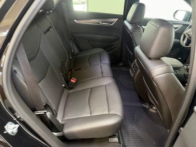 Used 2025 Cadillac XT5 Luxury w/ LPO, Floor Liner Package FWD image 36