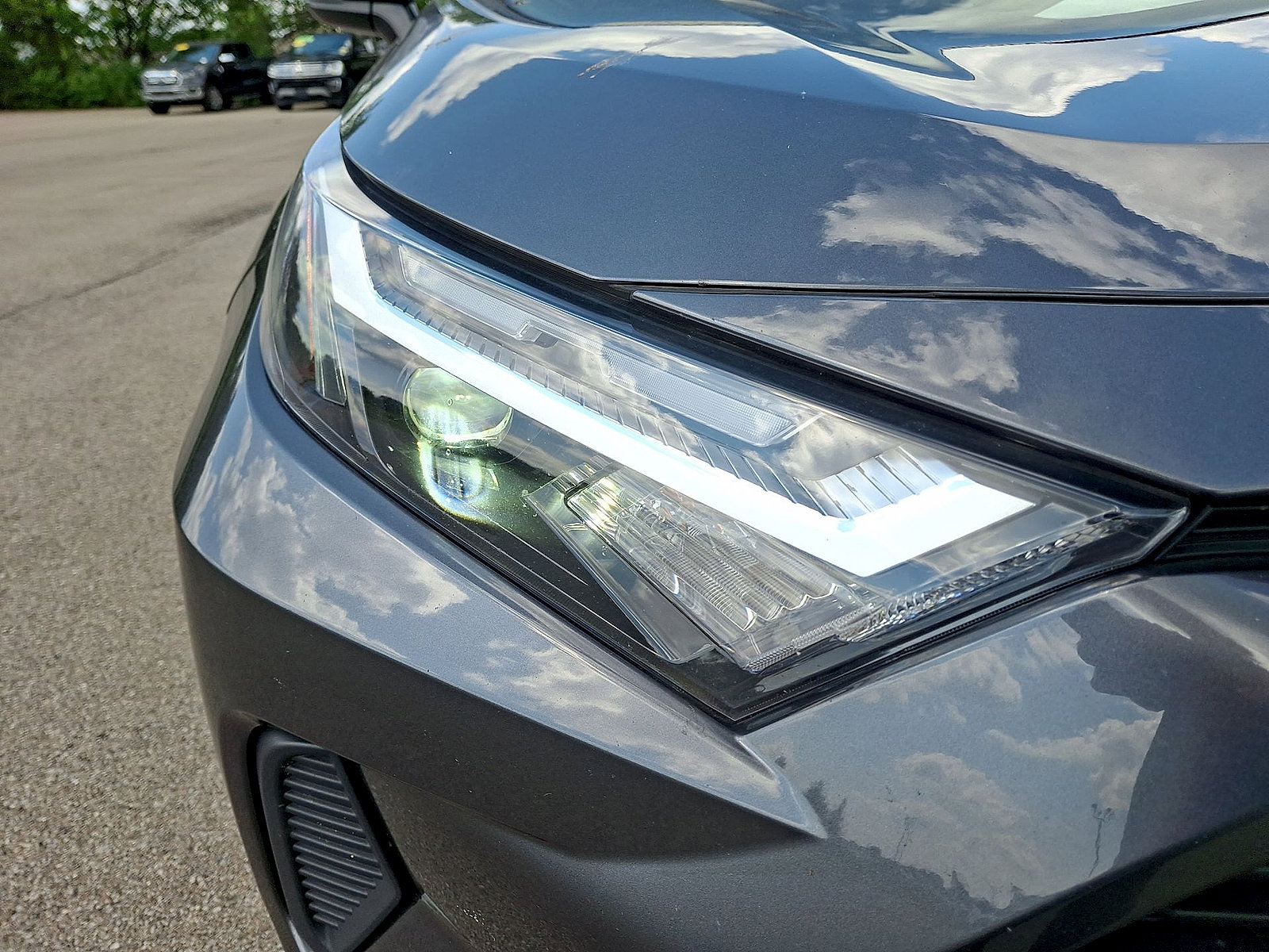 Used 2023 Toyota RAV4 XLE AWD/4WD image 27