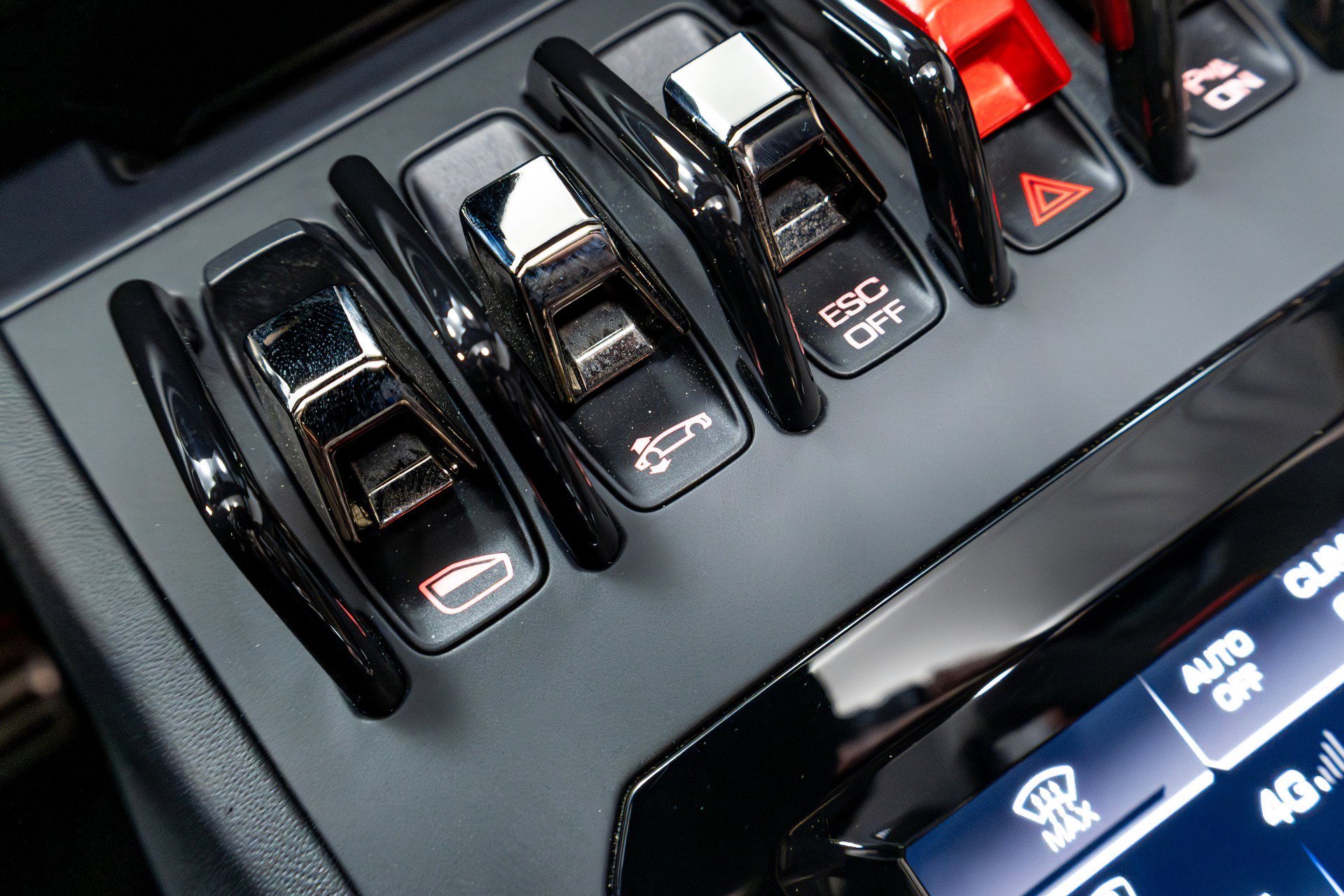 Used 2020 Lamborghini Huracan EVO image 71