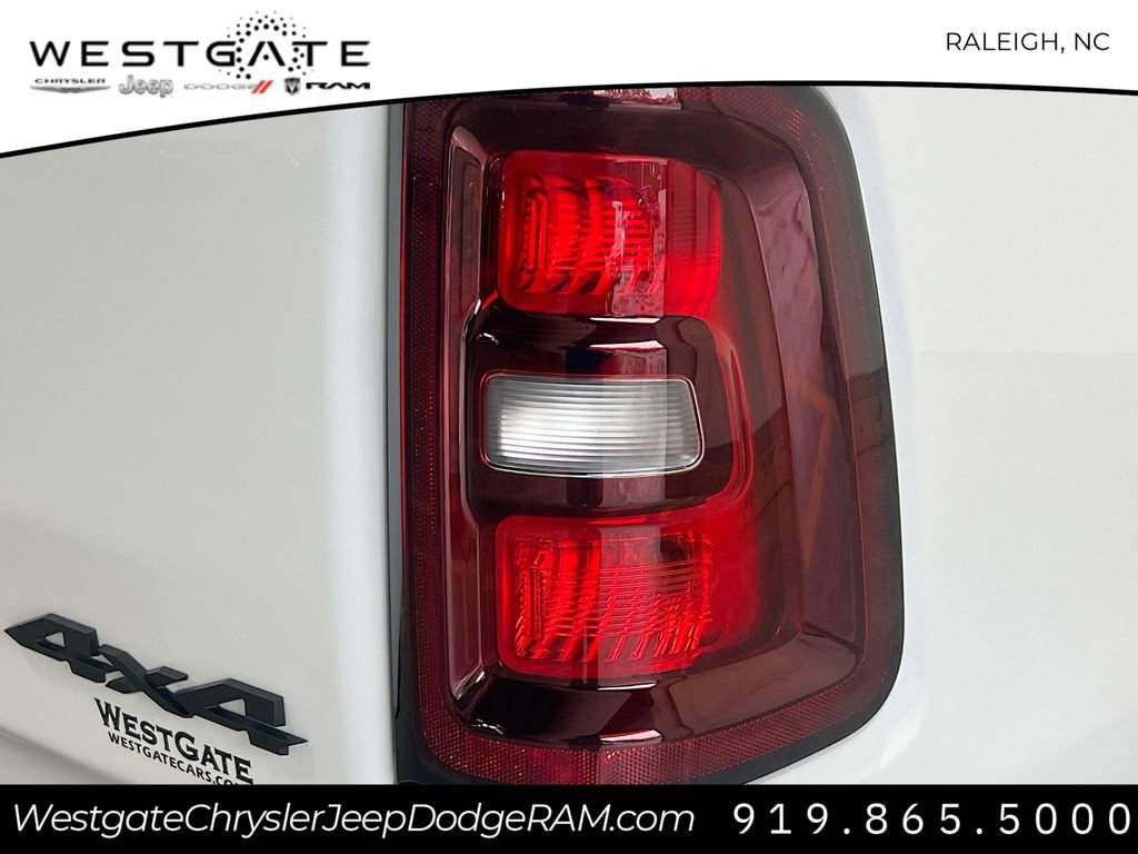 New 2026 RAM 1500 4x4 Crew Cab image 28