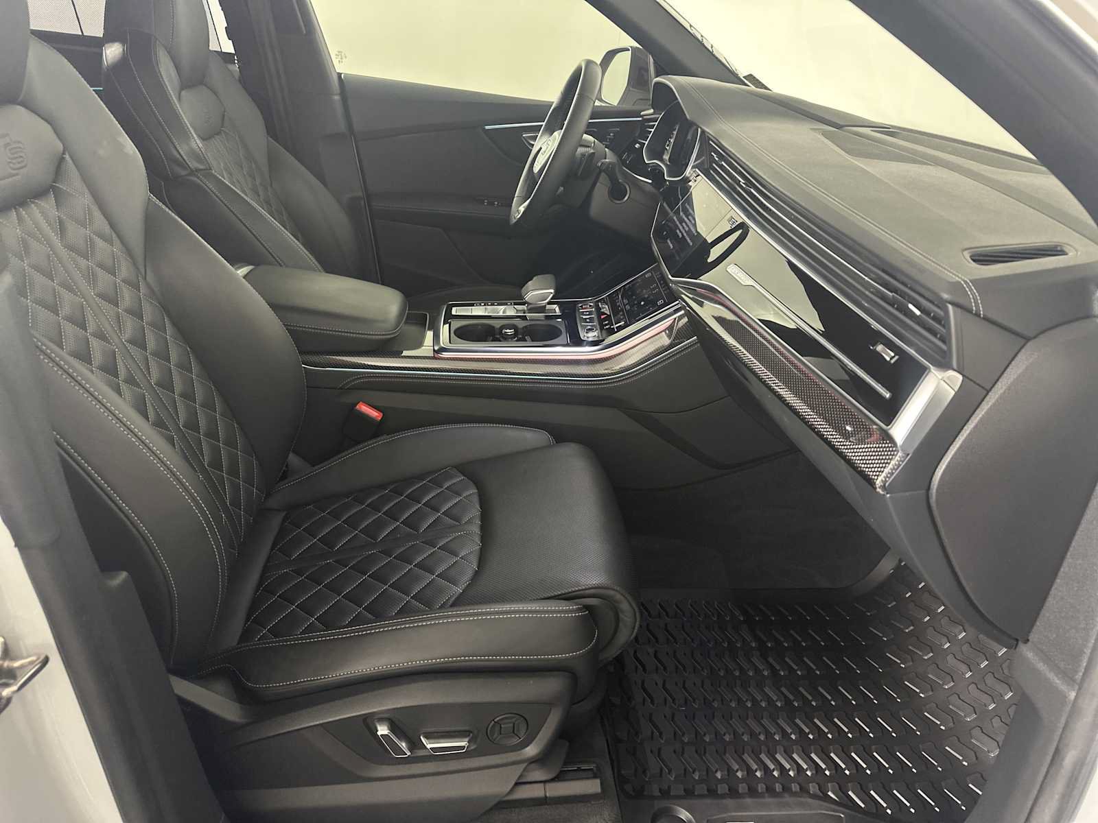 Used 2023 Audi SQ8 Prestige AWD/4WD image 15