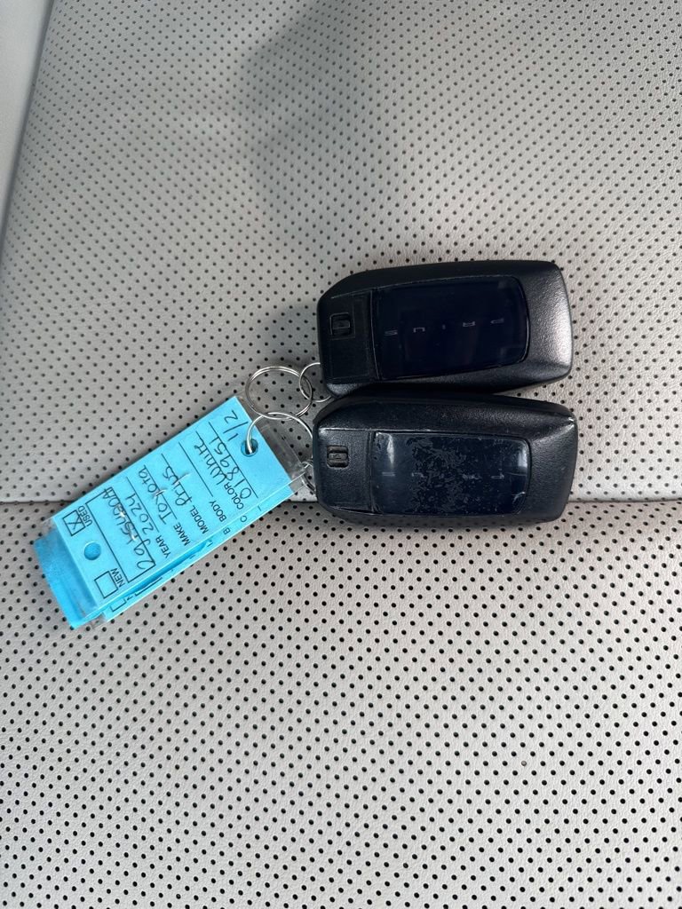 Used 2024 Toyota Prius XLE image 36