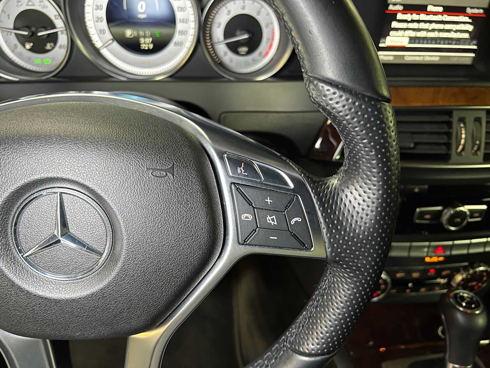Used 2014 Mercedes-Benz C 250 Sedan image 27