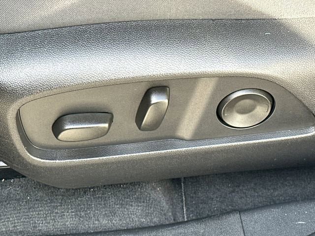 Used 2026 Chevrolet Equinox LT w/ Convenience Package II image 38