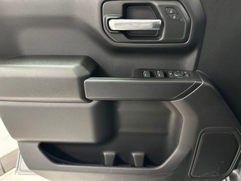 New 2026 Chevrolet Silverado 1500 Custom AWD/4WD image 18